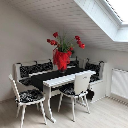 Ferienwohnung Taunus Im Gruenen Obergeschoss Langgons Екстер'єр фото